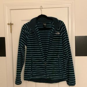Women’s Medium North Face Fleece Jacket